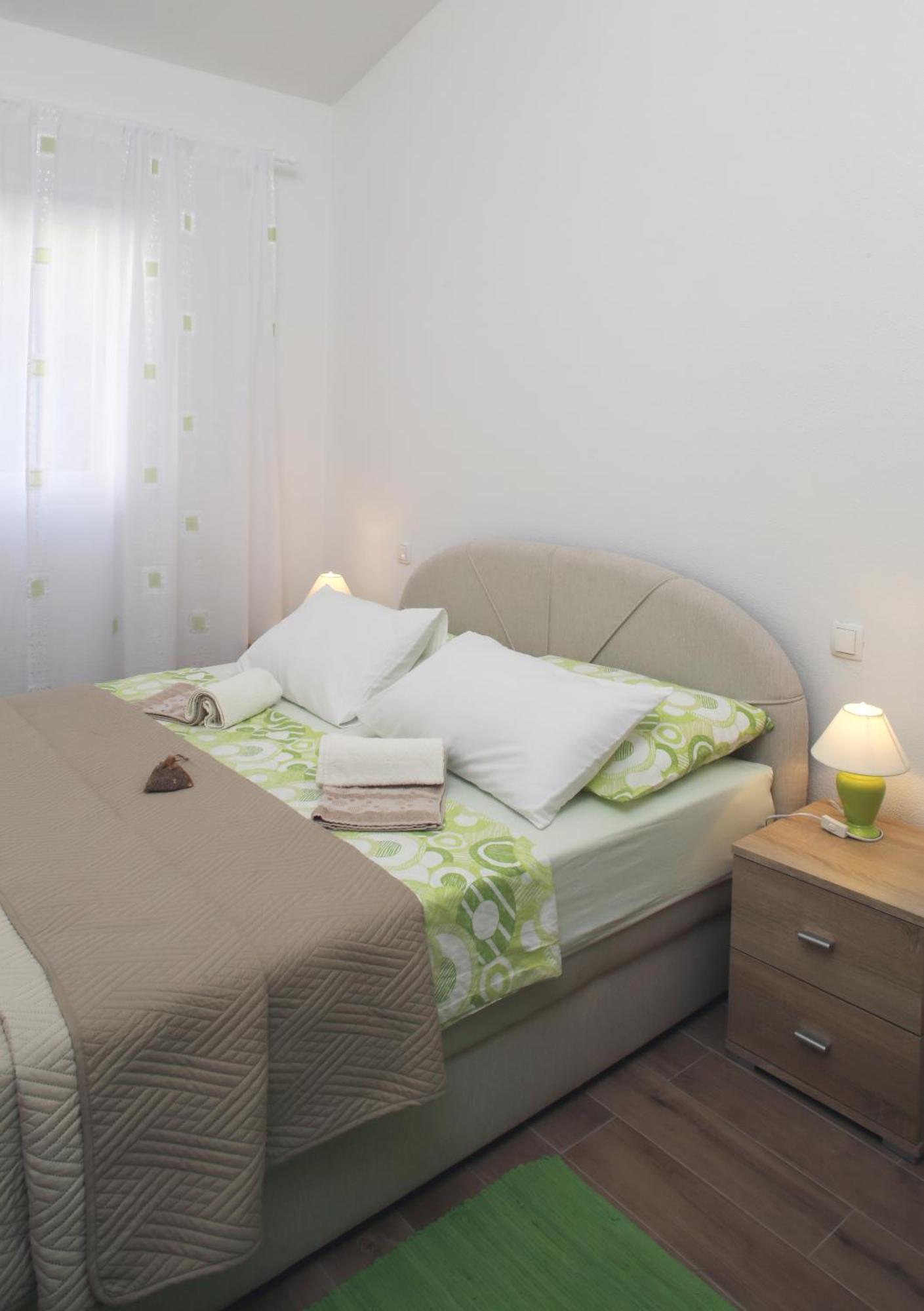 Apartman Zara Razanj Ngoại thất bức ảnh